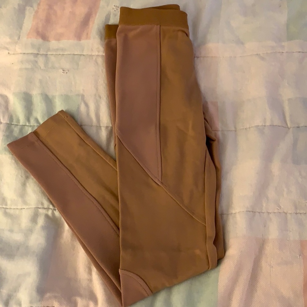BCBG MAXAZRIA Moto camel leggings, size Small